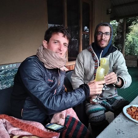 Tirthan Ecostay Gushaini Extérieur photo